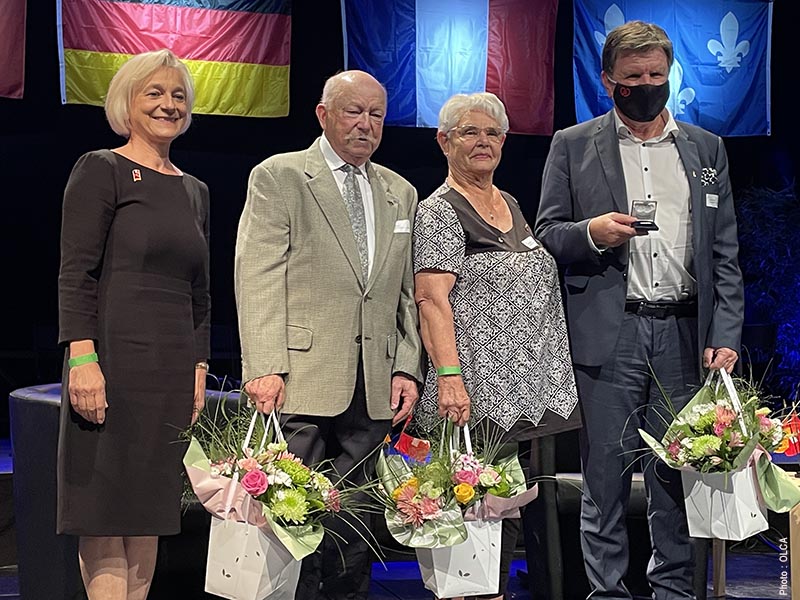 Remise de la médaille d'honneur par la Regio-Basiliensis